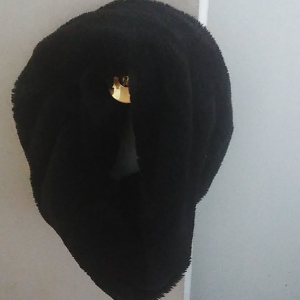Black Faux Fur Cozy Fuzzy Circle Infinity Scarf